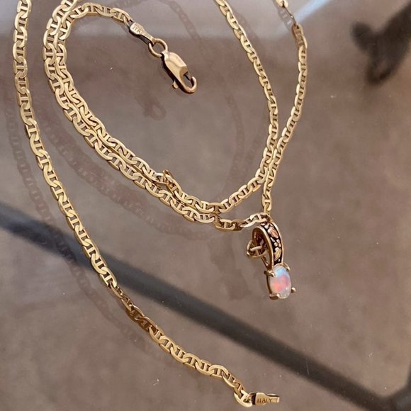 10k gold Opal Necklace - Picture 6 of 7